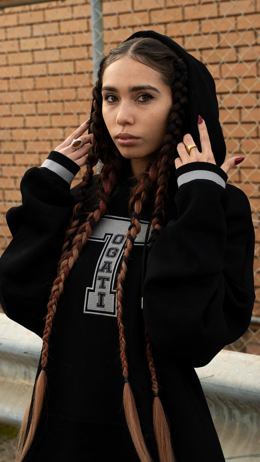 V.2 College Pullover