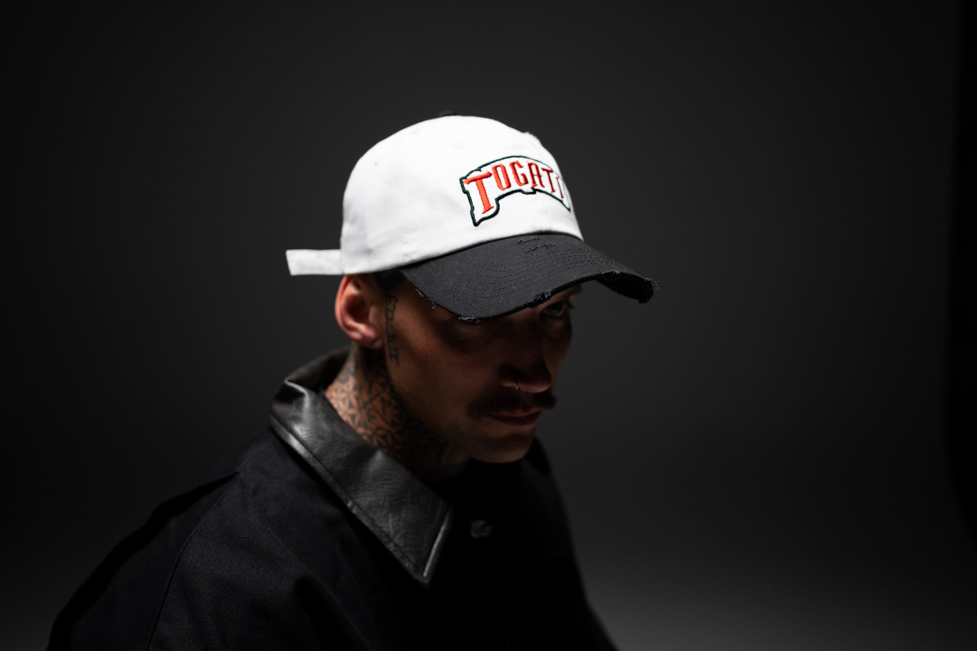 Paradox strap back